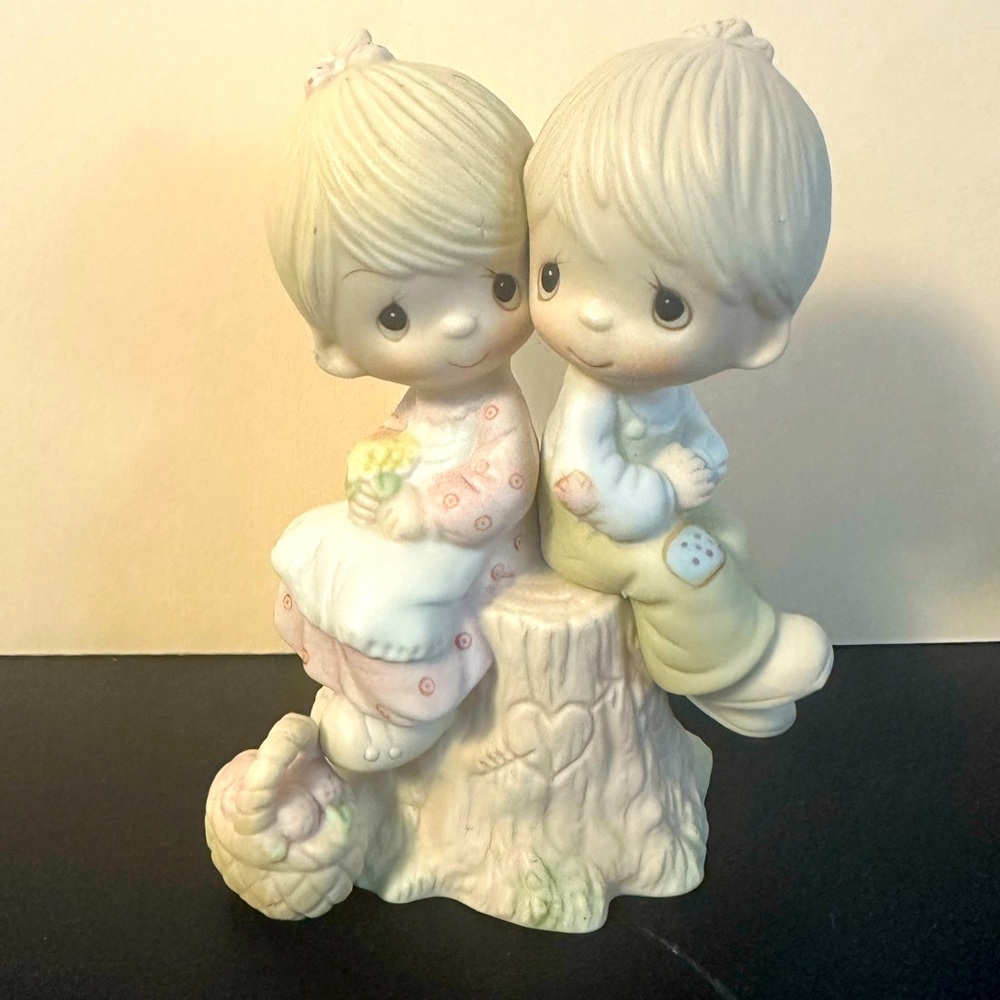 Precious Moments- Love One Another